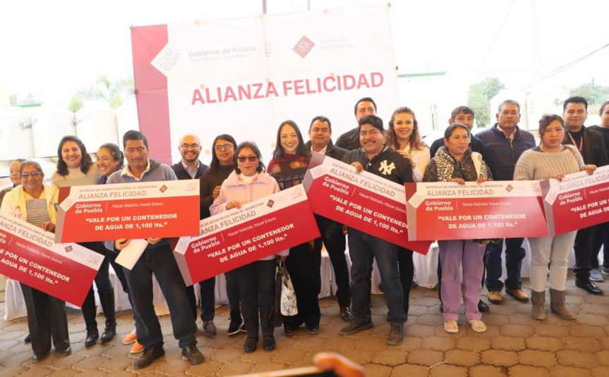 Entrega Secretaría de Bienestar 140 contenedores de agua en&nbsp;chiautzingo.