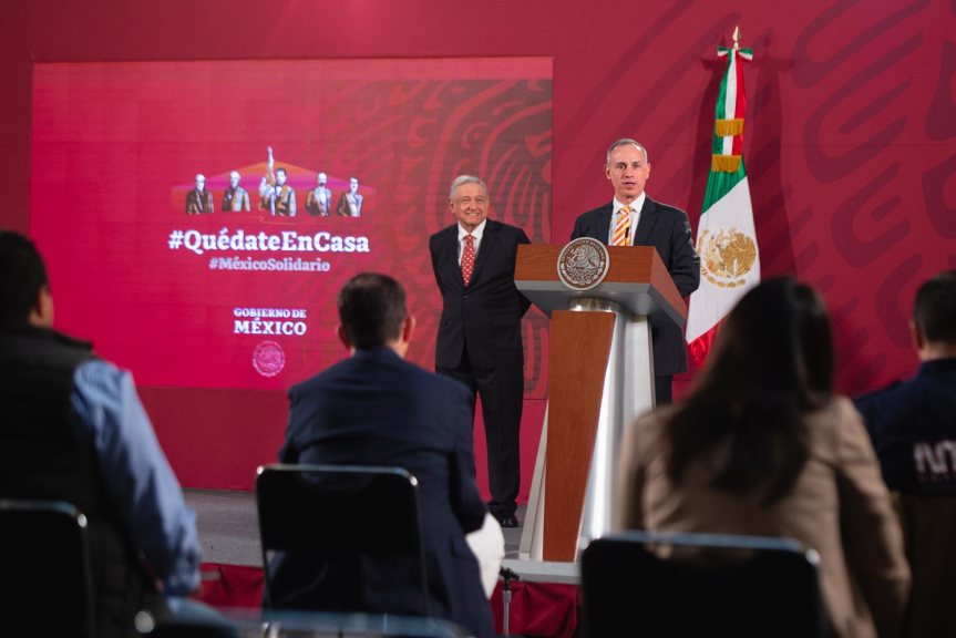 Presidente anuncia becas para formar en el extranjero a 30 mil médicos&nbsp;especialistas