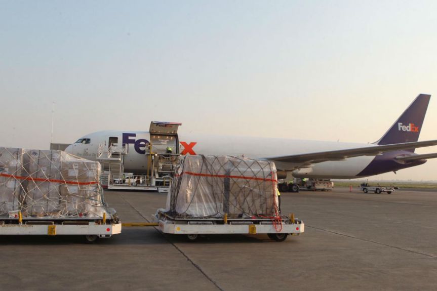 Llega cuarto vuelo de insumos para combatir al&nbsp;COVID-19