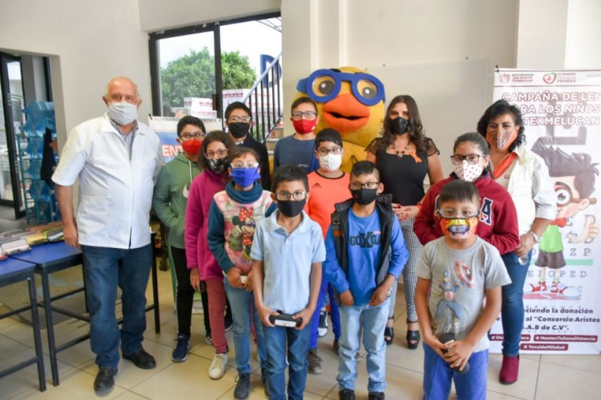 Entrega Norma Layón 150 lentes para niñas y niños de&nbsp;Texmelucan